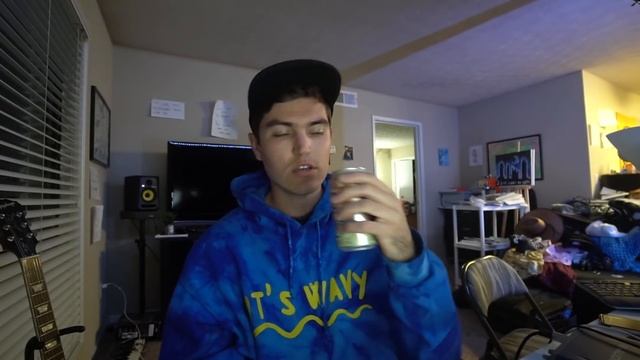 Drinking a Peach Pear La Croix смотреть онлайн