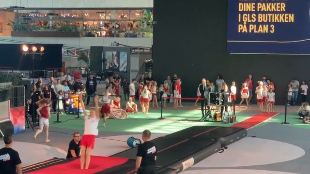 FLYING SUPER KIDS SHOW I CITY 2 смотреть онлайн