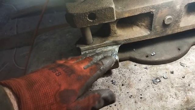 ОСЬ БАЛАНСИРА КАМАЗ убираем люфты