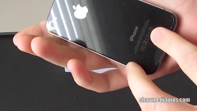 Apple iPhone 4 16GB: Unboxing смотреть онлайн