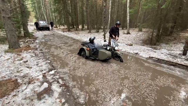 Что может НИВА и Урал на бездорожье. Паджеро и ТОЙОТА. Технолог оффроуд. смотреть онлайн