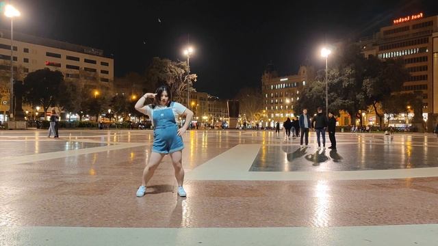 [KPOP IN PUBLIC CHALLENGE] T-ara (티아라) - Little apple (小苹果) dance cover 【kuheiqiaokeli】 смотреть онлайн