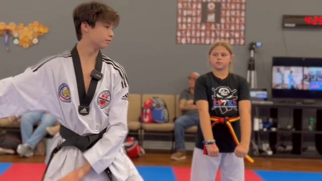 Evening Classes Available at Lincoln Family Taekwondo | In Person & Zoom смотреть онлайн