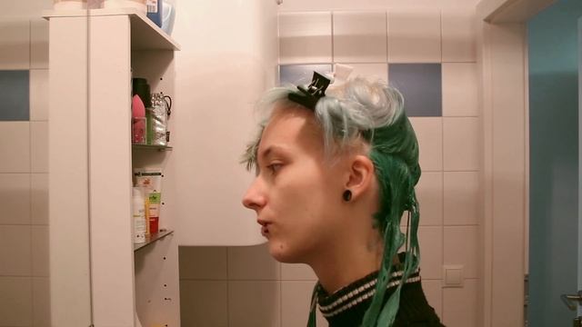 Apple Green - knallig grüne Haare mit Directions [Tutorial] смотреть онлайн
