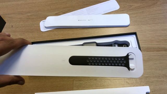 "Apple Watch Series 2 Nike Space Grey Unboxing" @BrassTax смотреть онлайн