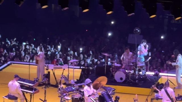 Harry Styles : Little Freak // Love on Tour Los Angeles Night 15 смотреть онлайн