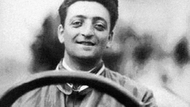 Rivalidade entre Lamborghini e Ferrari смотреть онлайн