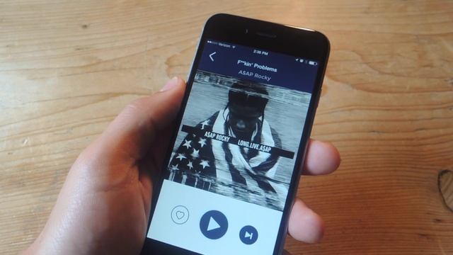 Make Spotify Easier & Safer to Use While You Drive - iOS/iPhone [How-To] смотреть онлайн