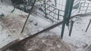 делаем рельсовый спуск для лодки на винтовых сваях