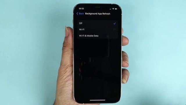 How to Turn Off Background App Refresh on iPhone 13 смотреть онлайн