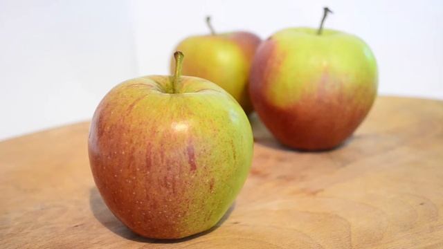 Apple - FREE Stock Video Footage [Download Full HD] смотреть онлайн