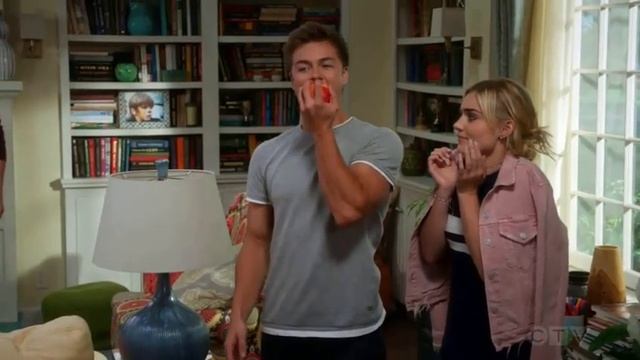 American Housewife ll Funny Scene ll APPLE Throw смотреть онлайн