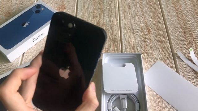 iPhone 13 (midnight/black) unboxing - aesthetic смотреть онлайн