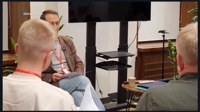 Круглый стол для писателей и читателей в ЦГБ им. Н.К.Крупской смотреть онлайн