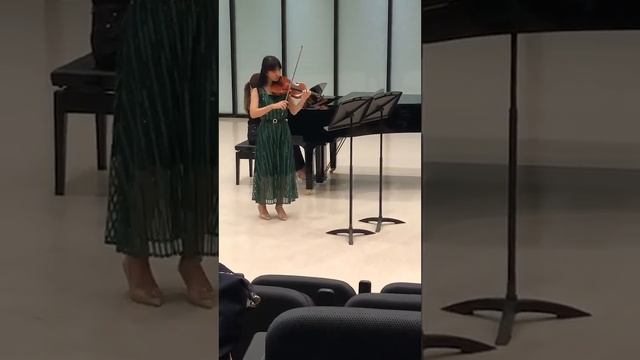 Concerto in g minor Op.12, No.3 F. Seitz смотреть онлайн