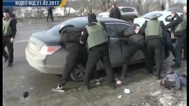 Утримання нападників смотреть онлайн