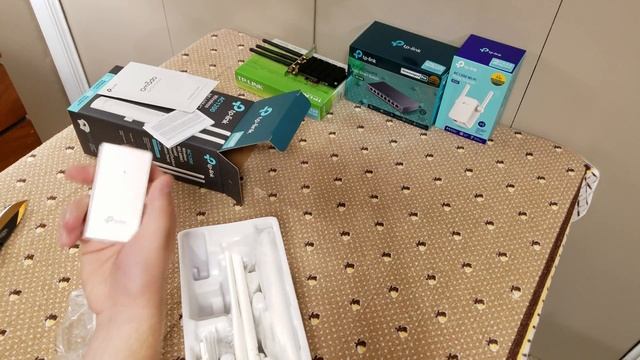 TP Link AC1200 Outdoor Access Point Unboxing and Temps смотреть онлайн