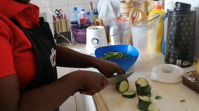 Benefits of Celery, Cucumber and Green Apple juice смотреть онлайн