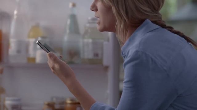 Apple - iPhone 4S Pub TV смотреть онлайн