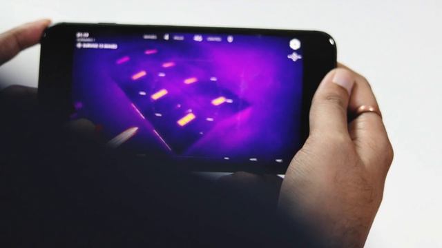 Living with the iPhone 8: A Full review! | Fail ? смотреть онлайн