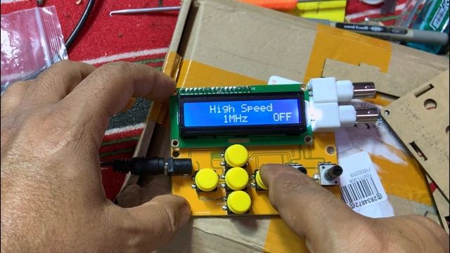DDS Function Signal Generator - Unboxing & Test смотреть онлайн