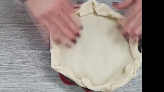 Trisha Yearwood's Skillet Apple Pie with Cinnamon Whipped Cream An easy dessert that is over the to смотреть онлайн
