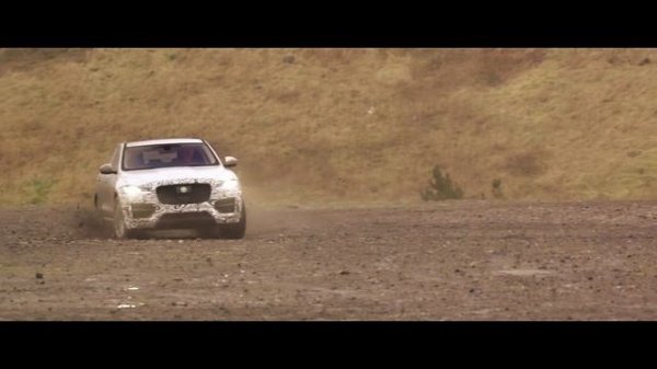 Jaguar F-Pace: Sideways In The Mud - Carfection