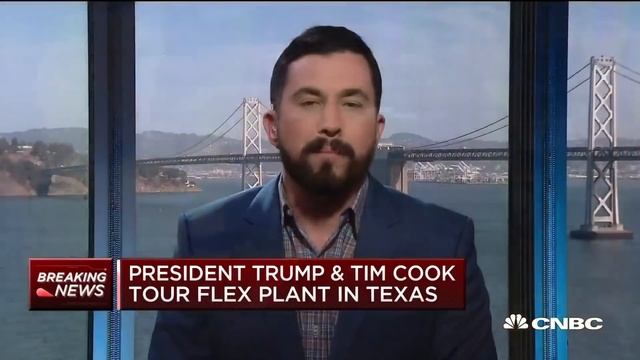 Trump at Apple plant in Texas with Tim Cook смотреть онлайн