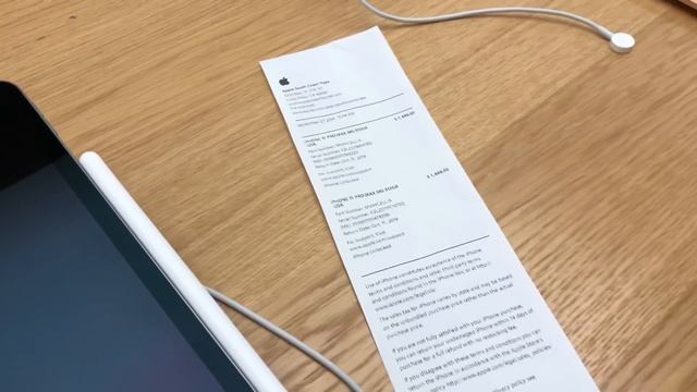 Apple Store ở Mỹ - Khách đông KO KỊP BÁN ! смотреть онлайн