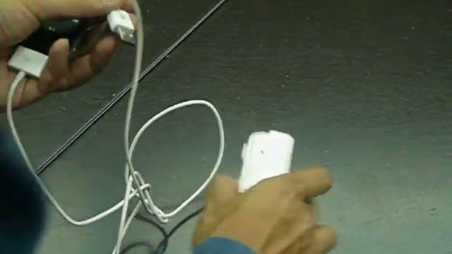 EFO | how to charge iPod, iPhone, mobile phone, Digital Camera, Game Player during emergency смотреть онлайн