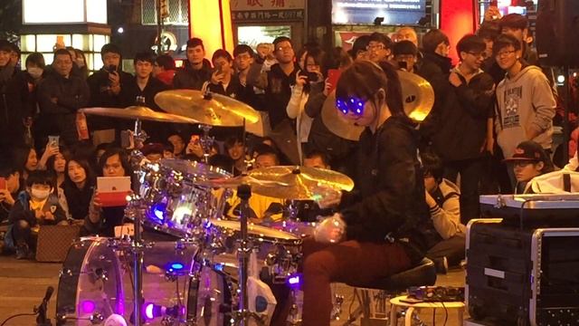 2015/1/2 羅小白S.White - Little Apple (T-ara) in 台南小西門 смотреть онлайн