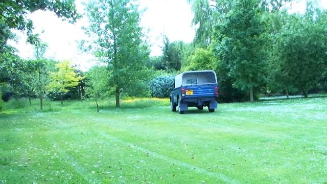 Land Rover Defender 110 смотреть онлайн