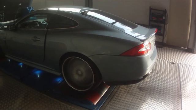 SW-Tuning Chiptuning für Jaguar XKR X150 5.0 V8 510PS auf 525 PS смотреть онлайн
