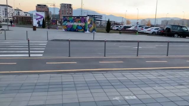 Apple iPhone XR Video Sample, Full HD, 30 FPS, Video Stabilization смотреть онлайн