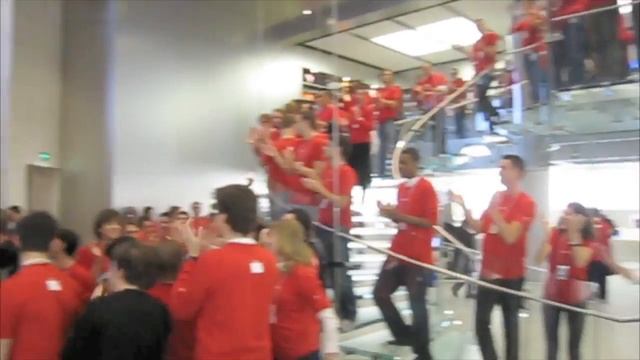 Apple Store, Carrousel du Louvre, Paris - Soirée Avant-Première смотреть онлайн