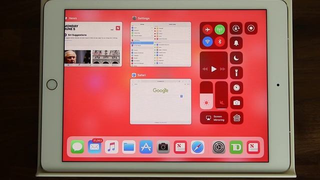 iOS 11 on iPad Pro - New Dock & Multi-Tasking Features Explained смотреть онлайн