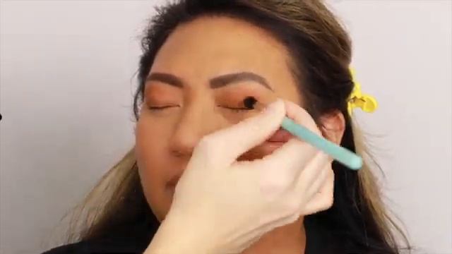 MAKEUP LOOK ON MEDIUM/DARK SKIN TONES смотреть онлайн