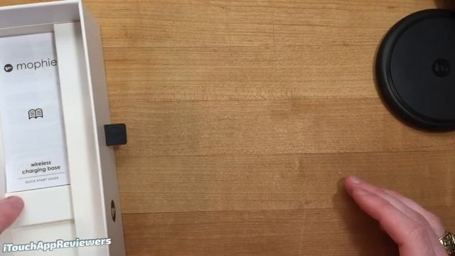 Mophie Wireless Charging Base // BEST iPhone X Wireless Charger? // Unboxing and First Impressions смотреть онлайн