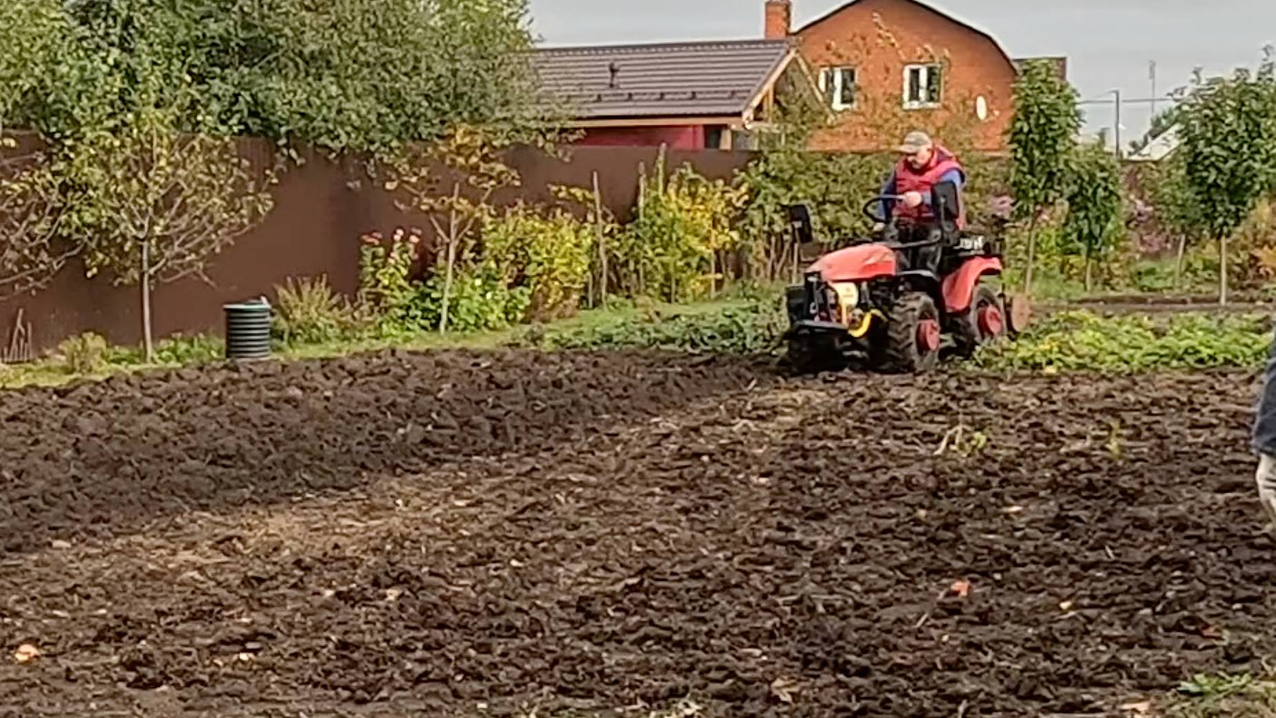 МТЗ 152. Пахота осень 2024... смотреть онлайн