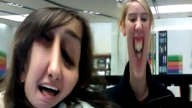 Apple Store Fun 4 смотреть онлайн