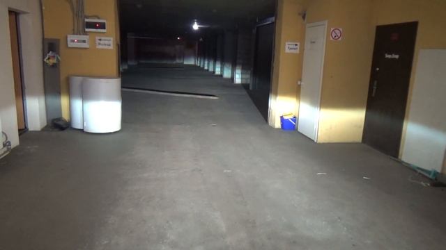 Детейлинг фар BMW E46 с заменой отражателей и жёсткой полировкой стёкол фар смотреть онлайн