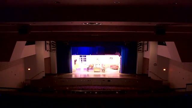 HS Auditorium смотреть онлайн