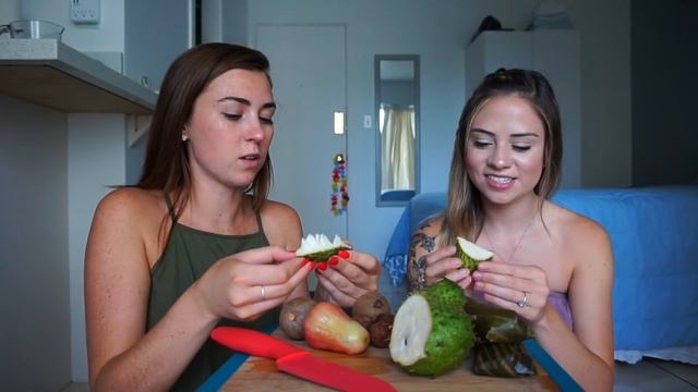 EXOTIC FRUIT TASTE TEST🥝🍍🥥.... soursop, mountain apple, chicos смотреть онлайн