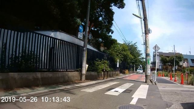 AppleのApple Mapsのイメージ収集車「Apple Map Car」に遭遇 смотреть онлайн
