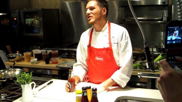 Heinz Ketchup with Balsamic Vinegar and Master Chef Spike Mendelsohn! смотреть онлайн