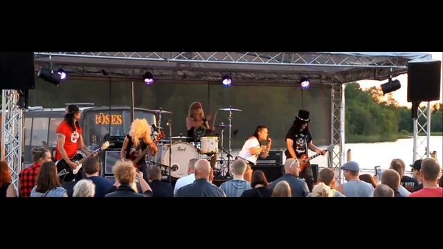 Bad Apples plays Guns N' Roses @ Kahvila Ruiskuhuone (Rocket Queen) смотреть онлайн