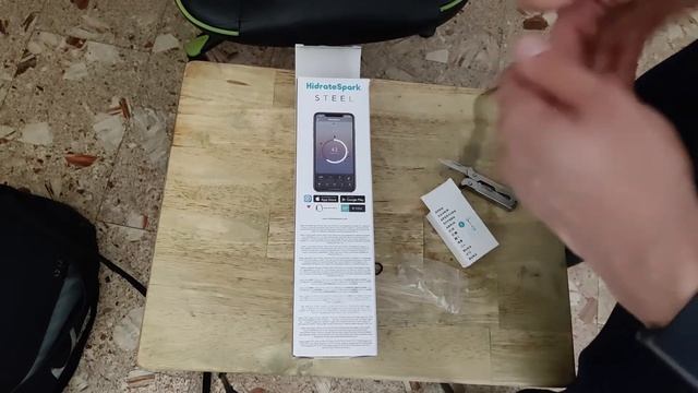 HidrateSpark STEEL 21oz Smart Water Bottle Unboxing смотреть онлайн