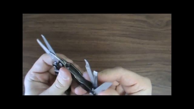 The Leatherman Micra смотреть онлайн