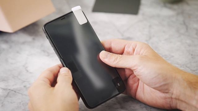 Raylo - How to put a screen protector on an iPhone 11 смотреть онлайн