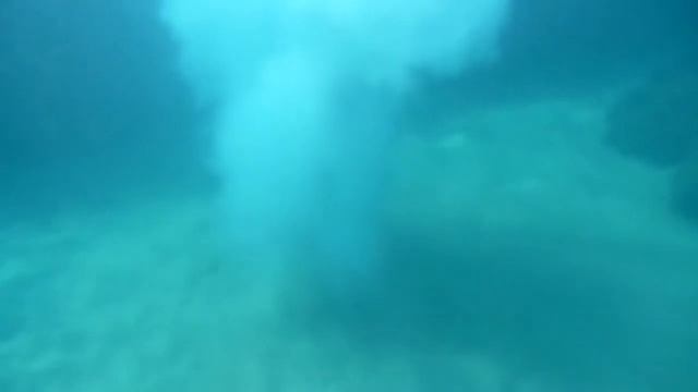 Black Rock Jump 02 - Maui - Underwater смотреть онлайн